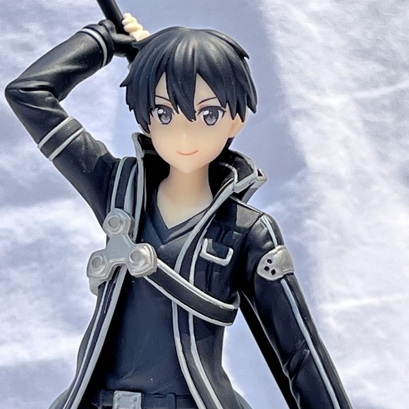 Sword Art Online Kirito Pop Up Parade Figure Anime Collectable Green Crunchyroll - Picture 2 of 16